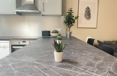 Herne Hill Apartment | Cozy City Base | 1 Bed | Herne Hill