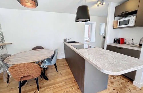 Saint-Pair-sur-Mer House | Cozy city center house, 200m from the beach, 2 bedrooms