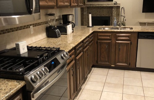 Clarkston House | Cozy Clarkston Ranch with Room for 10, 5 bedrooms/beds