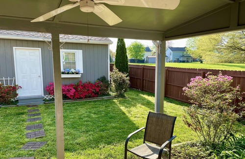Sunset View House | Cozy, Clean, Award Winning Private Home near Opryland Hotel & Grand Ole Opry