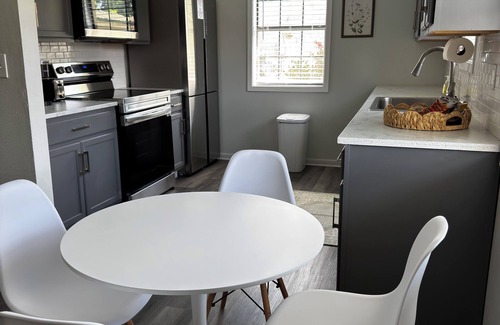Batesville House | Cozy & Clean Batesville Stay Near Lyon College, Hospital, and Community Center