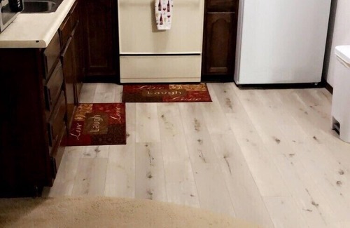 Aberdeen Apartment | Cozy, Clean! Pets Welcome.Close to Walking/Bike Trail