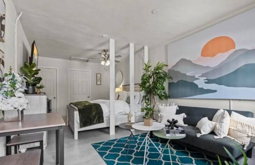 Bryant Apartment | Cozy - Clean - Pull Out - Lake