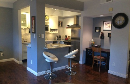 Houston Condo | Cozy, clean, quiet 2Bd/2Ba fully furnished condo in the heart of Galleria
