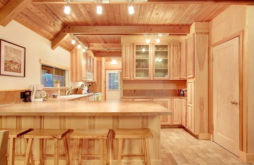 Packwood House | Cozy, clean, updated cabin- hot tub, fireplace, near skiing, hiking, Mt Rainier.