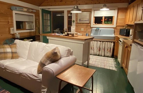 Ventura Cottage | Cozy Clear Lake Cottage