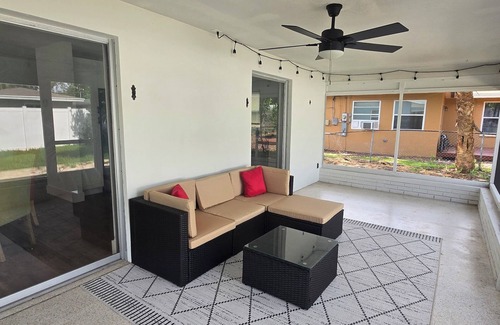Clearwater House | Cozy Clearwater 3 Bedroom Home
