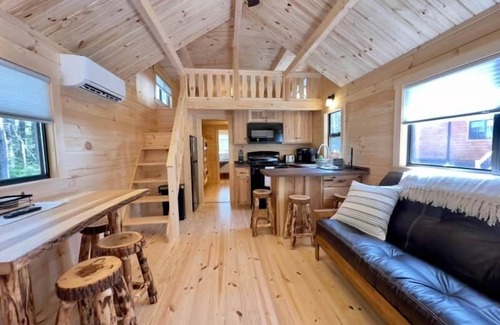 Steuben Cabin | Cozy Coastal Cabin #1