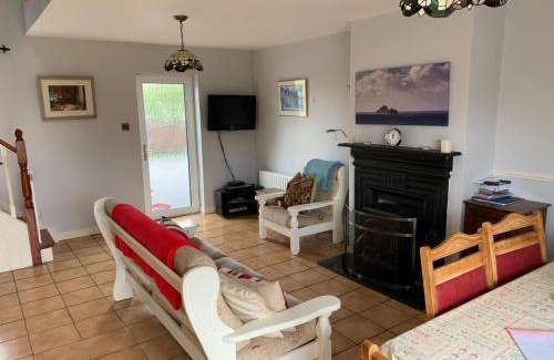Ballinskelligs House | Cozy Coastal Cottage in Ballinskelligs, Kerry