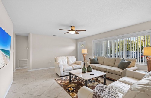 Fort Pierce House | Cozy & Coastal Fort Pierce Pool Home