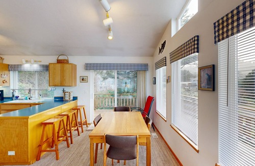 Cape Meares House | Cozy coastal home w/deck, ocean views & firepit - 4 blocks to beach