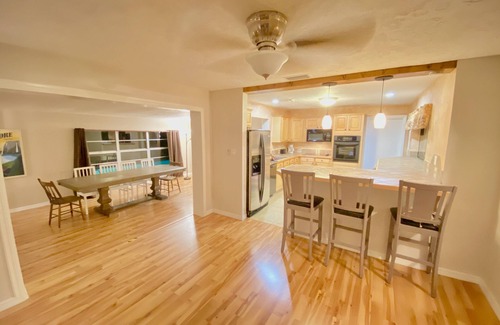 South Patrick Shores House | COZY COASTAL SATELLIE BEACH HOUSE WITH POOL, PING PONG, BIKES, PADDLEBOARD