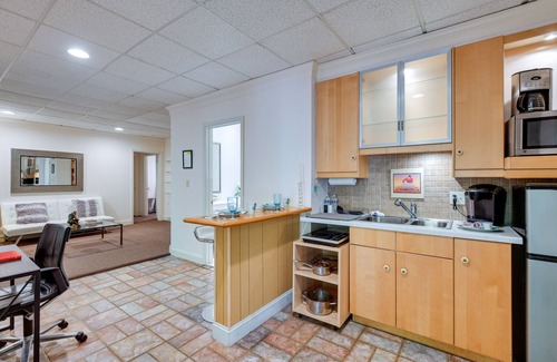 Long Green Apartment | Cozy Cockeysville Retreat w/Furnished Deck!