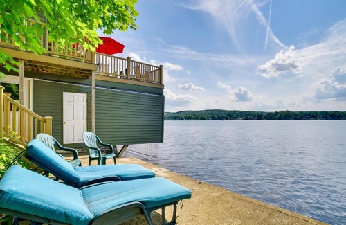 Scottsburg House | Cozy Cohocton Cottage with Private Beach and Deck!