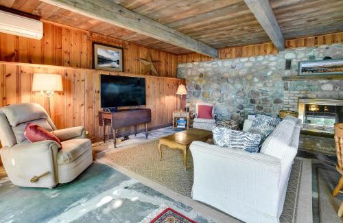 Scottsburg House | Cozy Cohocton Cottage with Private Beach and Deck!