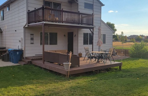 Henderson House | Cozy Colorado home with Serene views meant for pure relaxation!