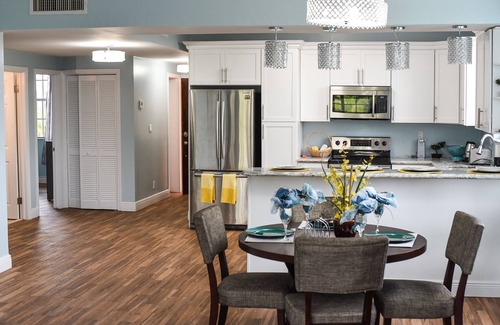 Bahamas Terrace Condo | Cozy, colorful condo in The Bahamas