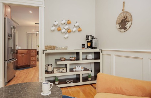 Andrew County Villa | Cozy Colors Hideaway