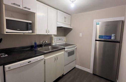 Moncton House | Cozy comfort Private 2 bedrooms home in Moncton