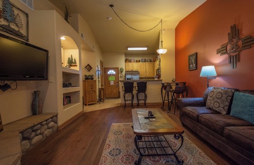 Ruidoso Condo | Cozy Comfort - You May Never Want to Leave this Cozy One Bedroom Condo!