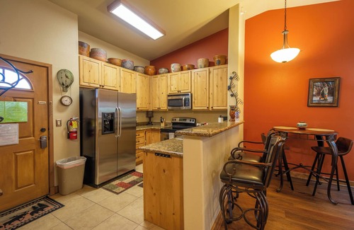 Ruidoso Condo | Cozy Comfort - You May Never Want to Leave this Cozy One Bedroom Condo!
