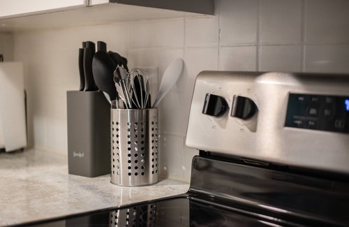Jackson Apartment | Cozy & Comfortable 1 Bedroom Suite