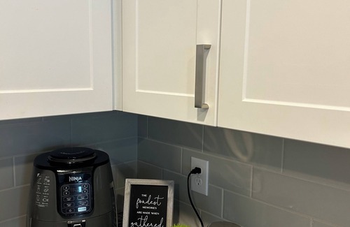 Central Southwest Apartment | Cozy comfortable 1bedroom/1bath apartment. Your home away from home.