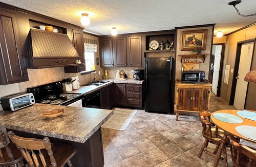 Ferndale House | Cozy, comfortable 2bd/2ba home in the Heart of Arkansas