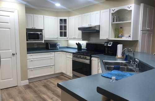 Natchitoches House | Cozy, comfortable home overlooking Cane River -15 min from downtown Natchitoches