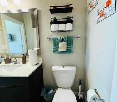Dallas Apartment | Cozy & Comfortable ! In The Heart Of Dallas