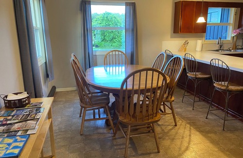 Traverse City House | COZY COMFORTABLE HOME - GREAT LOCATION TO ENJOY TRAVERSE CITY AREA