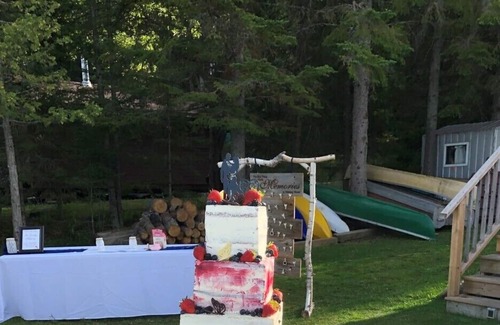 Unorganized Centre Parry Sound House | COZY COMMANDA LAKE LAKESIDE INN
