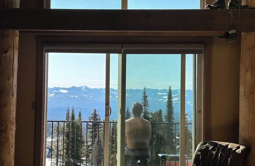 Big White Ski Resort Condo | Cozy Condo at Big White