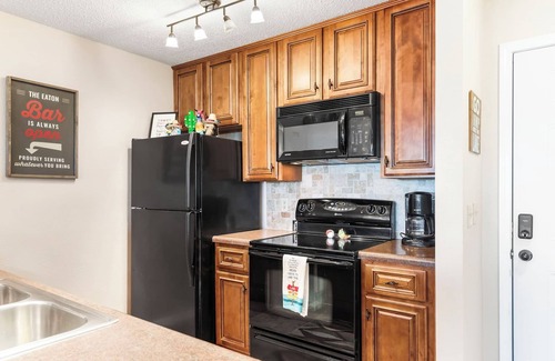 Indian Point Condo | Cozy Condo at Rock Lane Resort