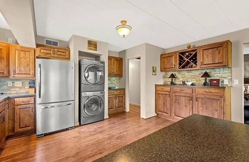 Seven Springs Condo | Cozy Condo at Seven Springsn