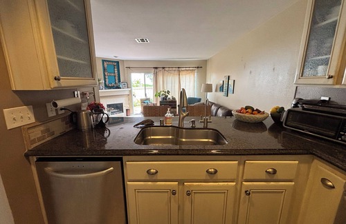 Goleta House | Cozy Condo Close to UCSBnQuiet, Safe Neighborhood