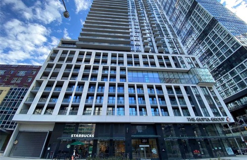 Garden District Condo | Cozy condo - Downtown Toronto