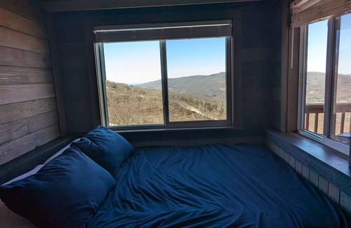 Sugar Mountain Condo | Cozy Condo in the Clouds