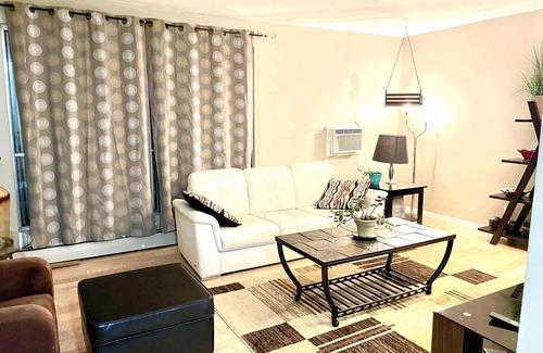 Saskatoon Downtown Condo | Cozy Condo in the heart of YXE