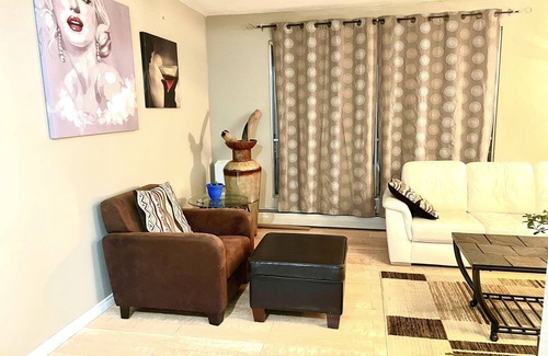 Saskatoon Downtown Condo | Cozy Condo in the heart of YXE