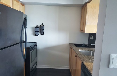 Queen Street Corridor Condo | Cozy Condo in the Heart of Brampton