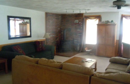 Jackson Condo | Cozy condo in the White Mountains- Close to Storyland!