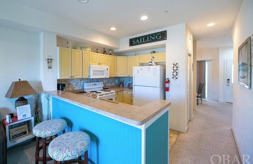 Bermuda Bay Condo | Cozy condo near the beach