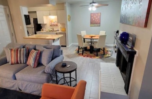 Midland Condo | Cozy Condo near restaurants and shopping.
