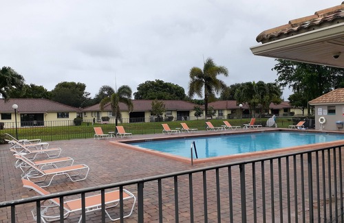 Boynton Beach House | Cozy Condo