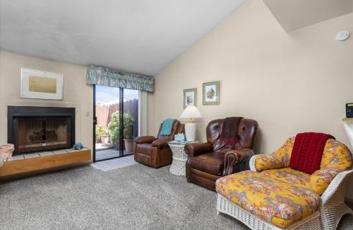 San Simeon House | Cozy Condo