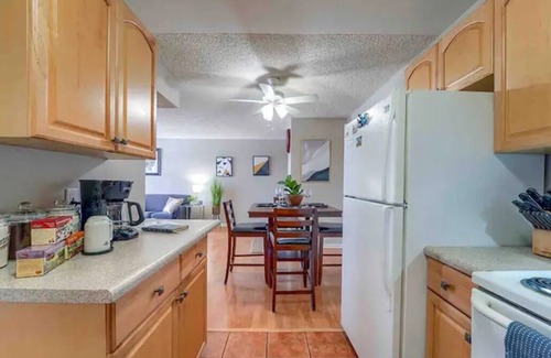 Gunbarrel House | Cozy Condo, w/HotTub, Pool, and Sauna.