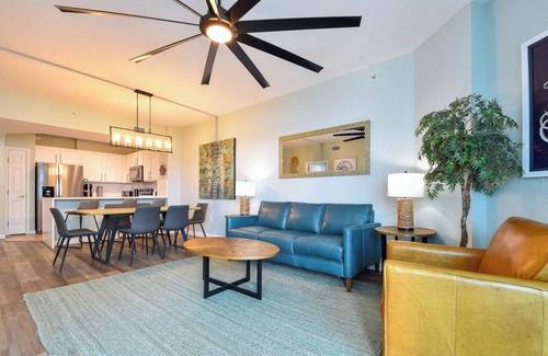 Indian Bayou Condo | Cozy Condo w/Seasonal Beach Shuttle at The Palms of Destin! 🌴🐬🌅