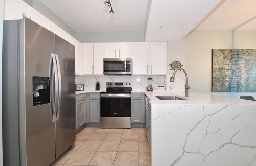Indian Bayou Condo | Cozy Condo w/Seasonal Beach Shuttle at The Palms of Destin! 🌴🐬🌅