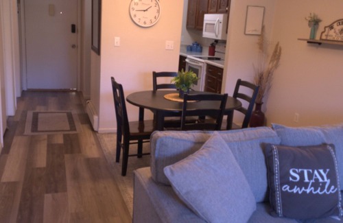 Grand Junction Condo | Cozy condo, walking distance to trails, shops, restaurants, fitness center.n
